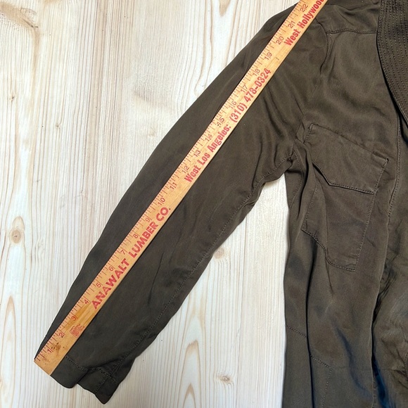 H&M + Conscious Lightweight Jacket - Picture 8 of 8